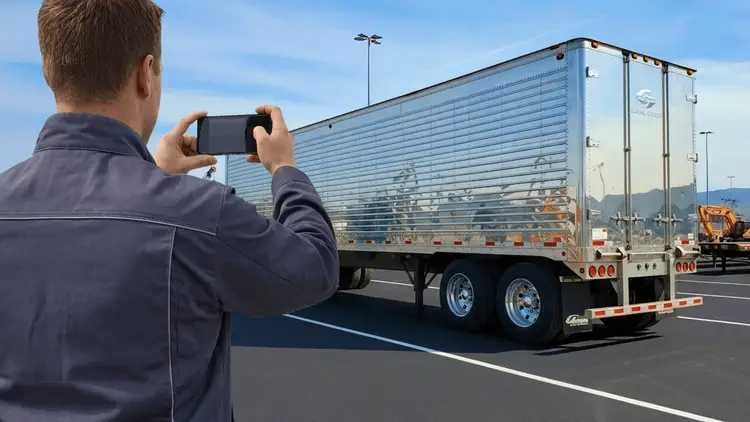 Осмотр прицепа для банков